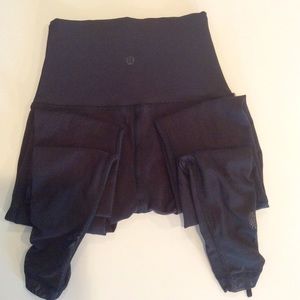 Lululemon size 4 28”